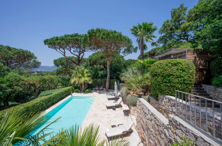 1685009786-Prospectors Luxury real estate Saint Tropez to rent villa France property rental Bellevue 26.webp